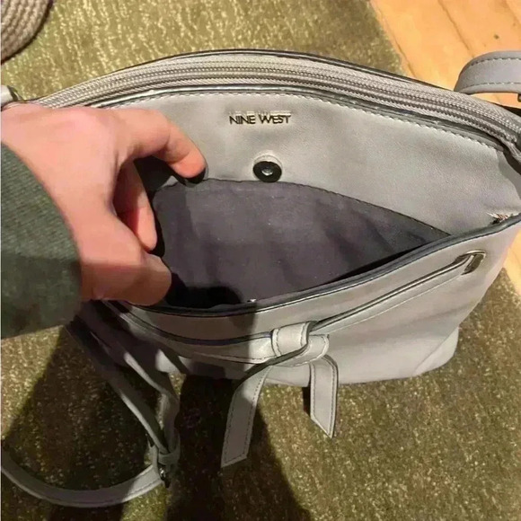 Nine West Gray Crossbody Bag - Vegan Leather, Excellent Condition - Picture 3 of 12